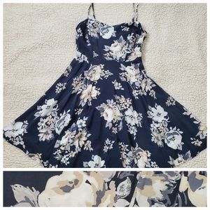 NWOT Old Navy Floral Mini Dress Size M